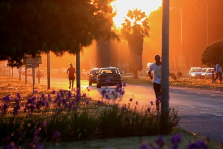 jogging-in-the-city