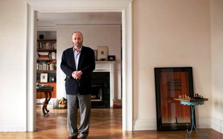 christopher-hitchens-at-his-home-in-washington-dc