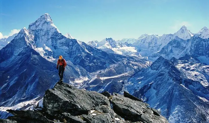 trekking-in-the-mountains