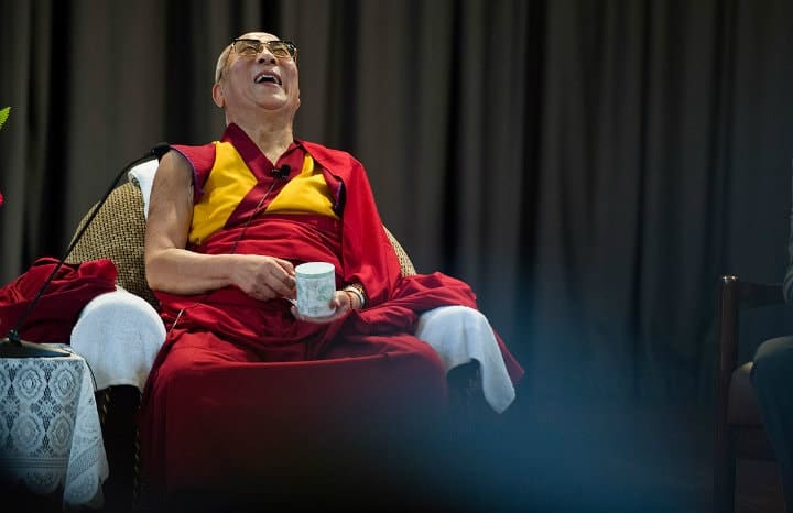 dalai lama lauging