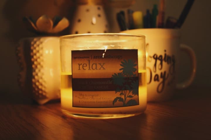 aromatherapy relaxing candle