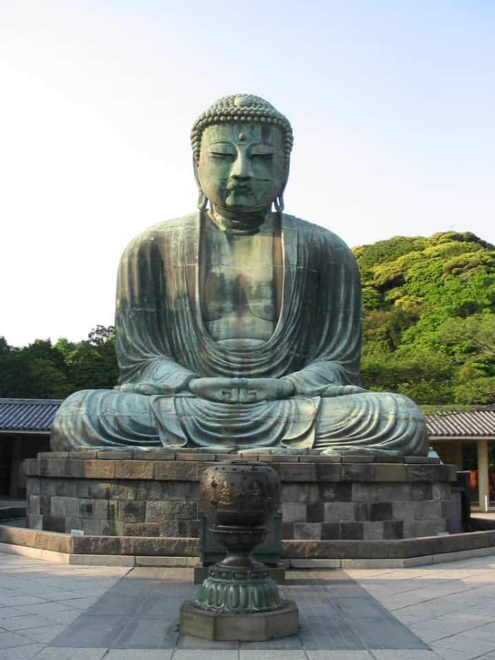 statue of buddha in japan
