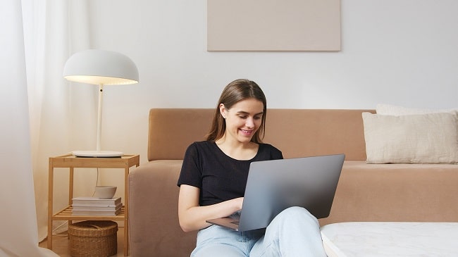 woman communicating online