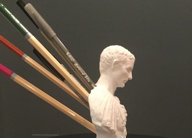 Julius Caesar pen holder