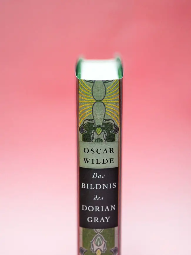 old beautiful hardcover book - dorian gray-min