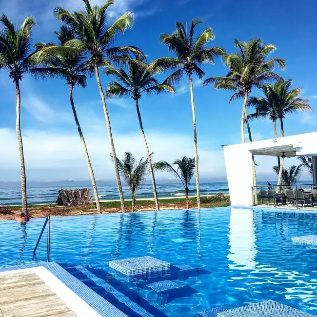 place to write in - poolside