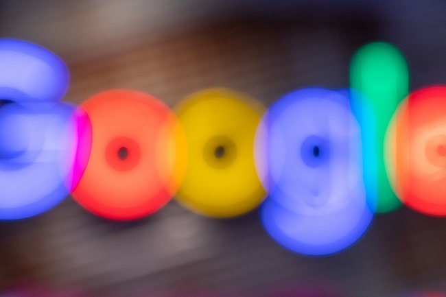 blurry google logo