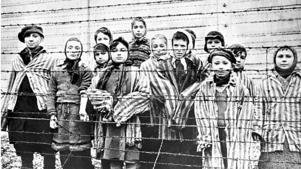 children prisoners in Auschwitz