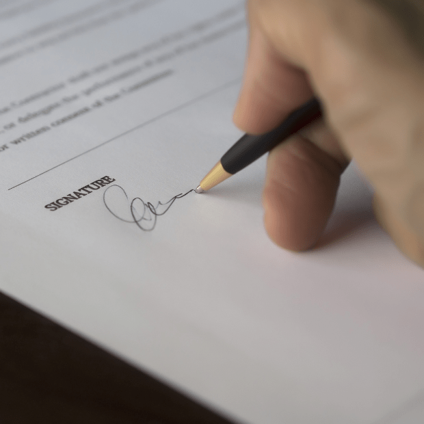 affixing signatures on freelance writing contract