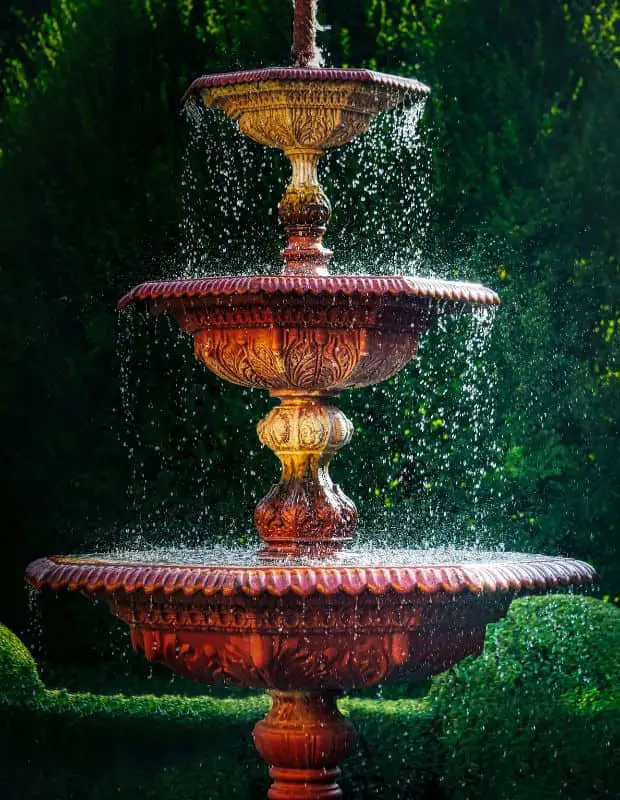 decorating ideas for terraces using a water feature