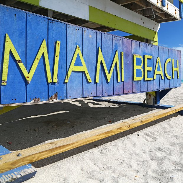 Navigate Miami Beach Like a Pro - featured image
