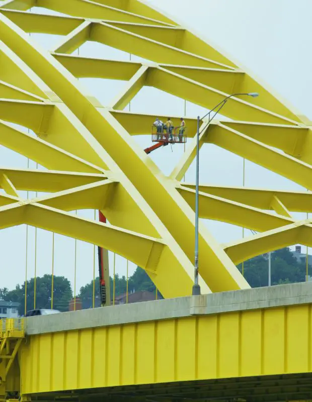 a bridge in Cincinnati (Ohio)